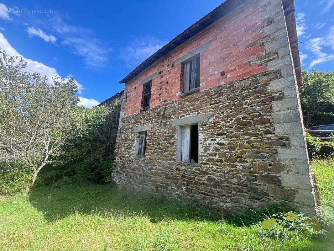 Maison à SAINT-MARTIN-SAINTE-CATHERINE