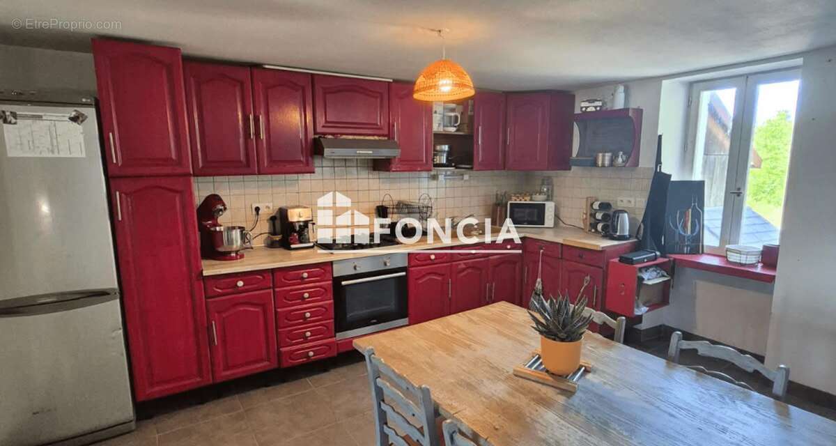Maison de campagne traversante à vendre – La Jonchère-Saint-Maurice - photo 2