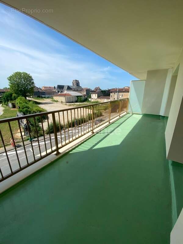 Appartement Lumineux à vendre Centre ville de SAINT DIZIER (52) - photo 11