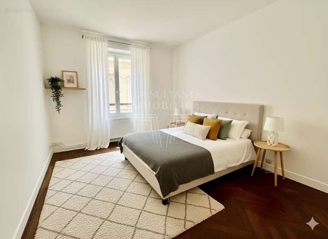 Appartement à PARIS-9E