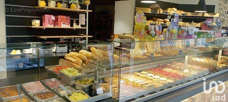 Photo 2 - Commerce à GIVET