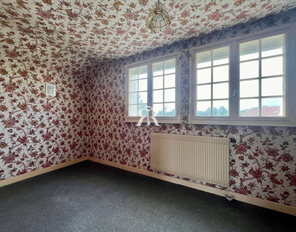 Maison à PONT-DU-CHATEAU