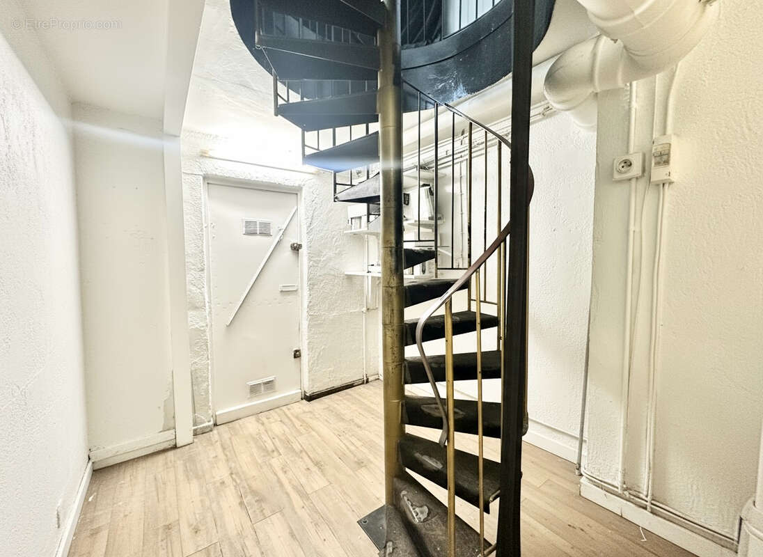 Autre à MARSEILLE-5E