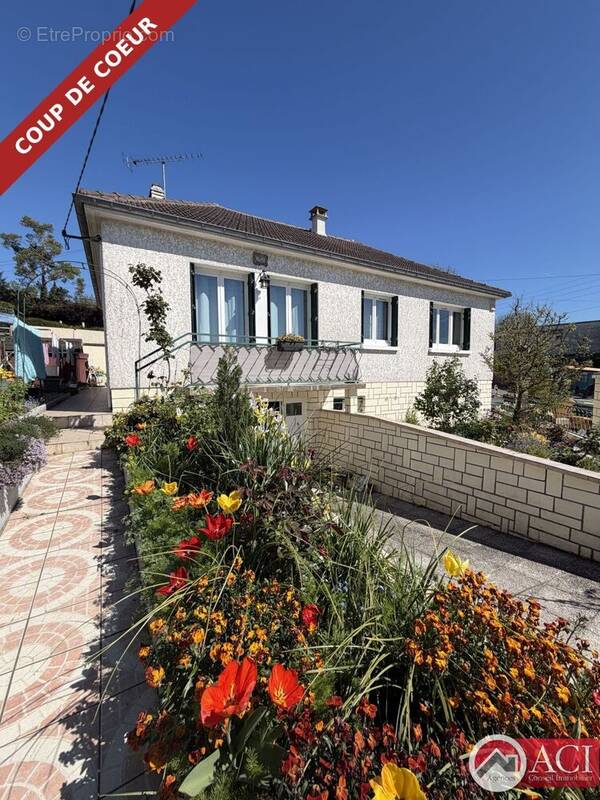 Maison à SAINTE-GENEVIEVE