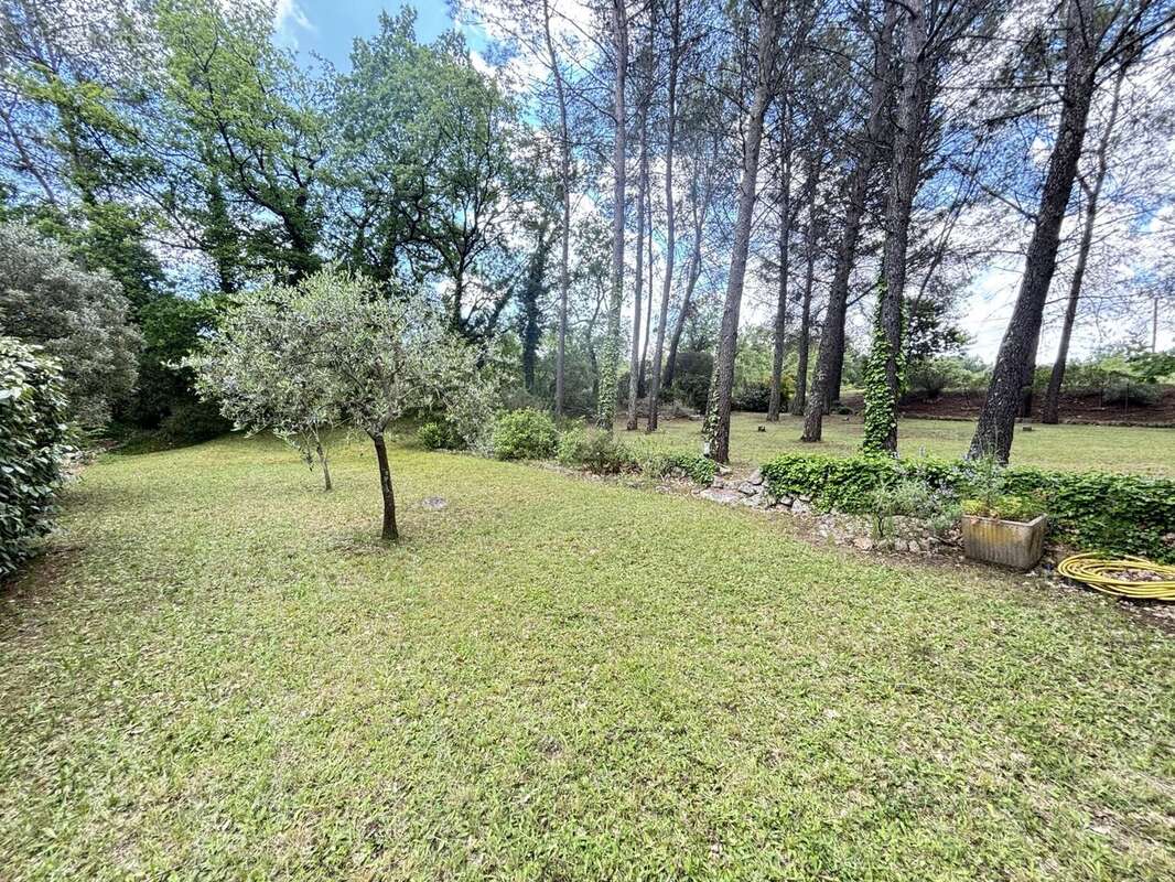 Maison à FIGANIERES