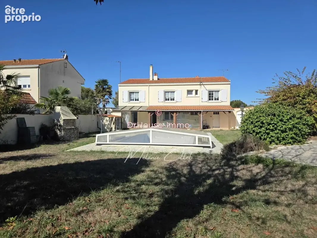 Maison 6 pièces 148 m² à vendre à L'houmeau (17137) - photo 2