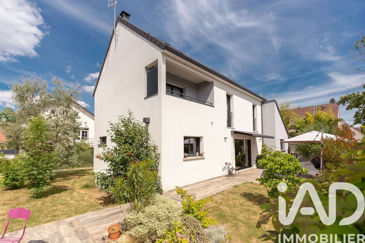 Photo 2 - Maison à NOISY-LE-GRAND