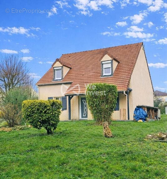 Maison à COULOMMIERS