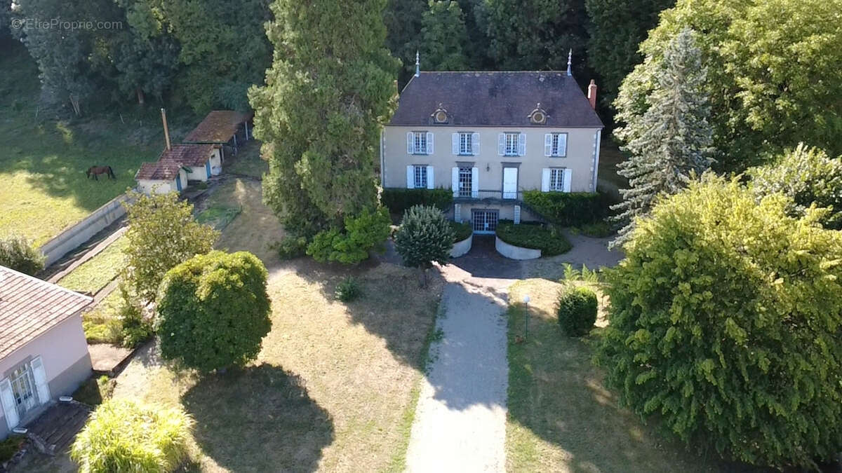 Maison à BULHON