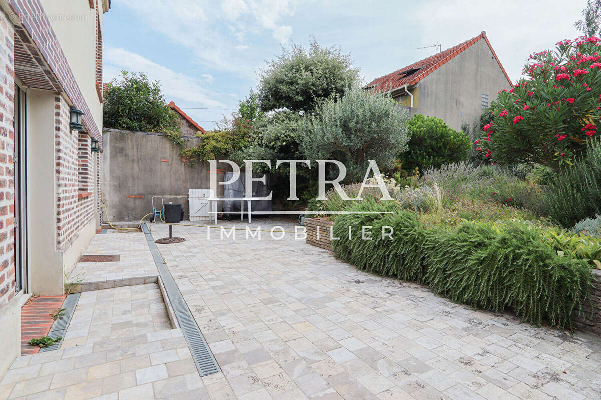 Maison non -mitoyenne - 4 chambres - jardin - l'hay les roses - blondeaux - photo 7