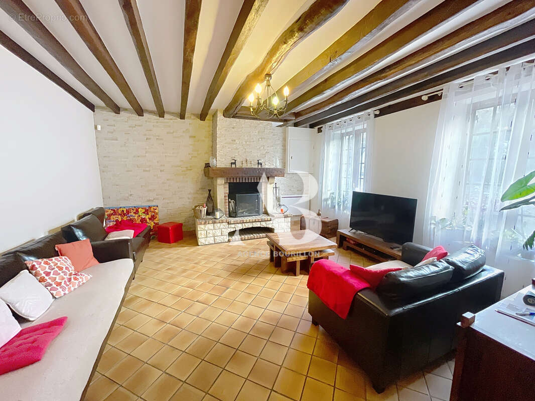 Maison à FONTENAILLES