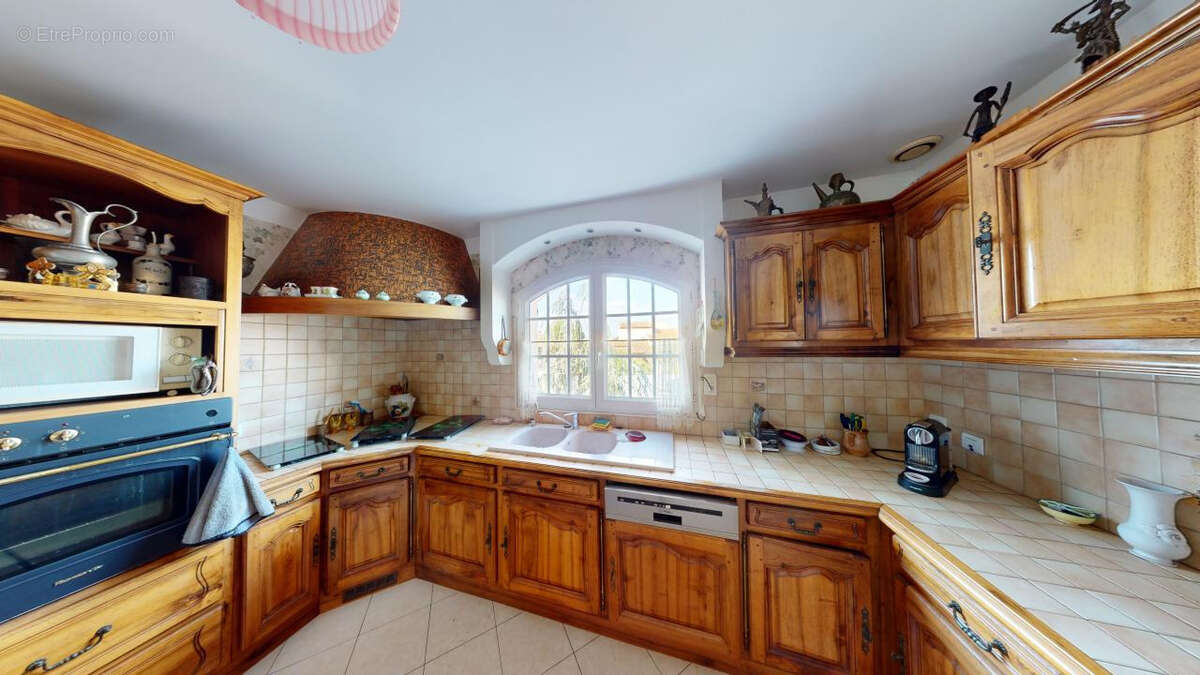 VILLA 170 M2 sur une parcelle de 1000 m2 - VENDUE LOUEE - photo 4
