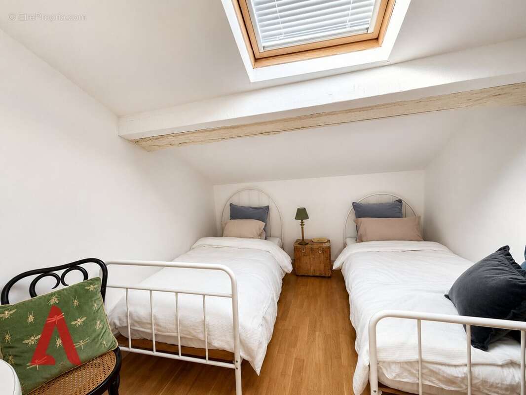 Charmante maison de village au cur de Laurens  3 chambres et terrasses - photo 9