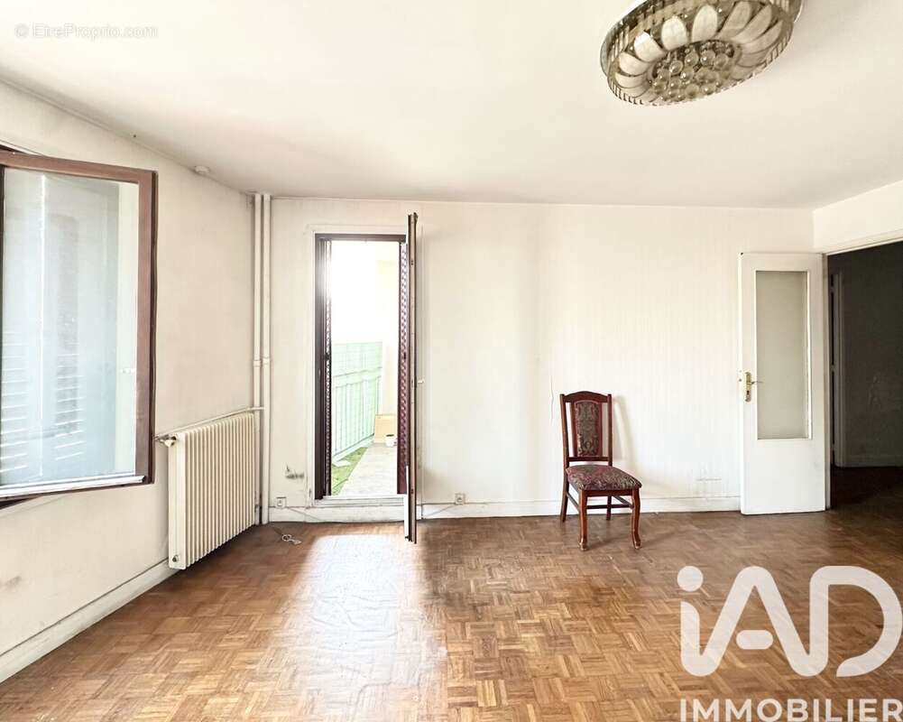 Photo 2 - Appartement à AUBERVILLIERS