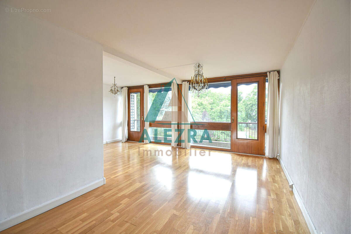 Appartement à LA CELLE-SAINT-CLOUD