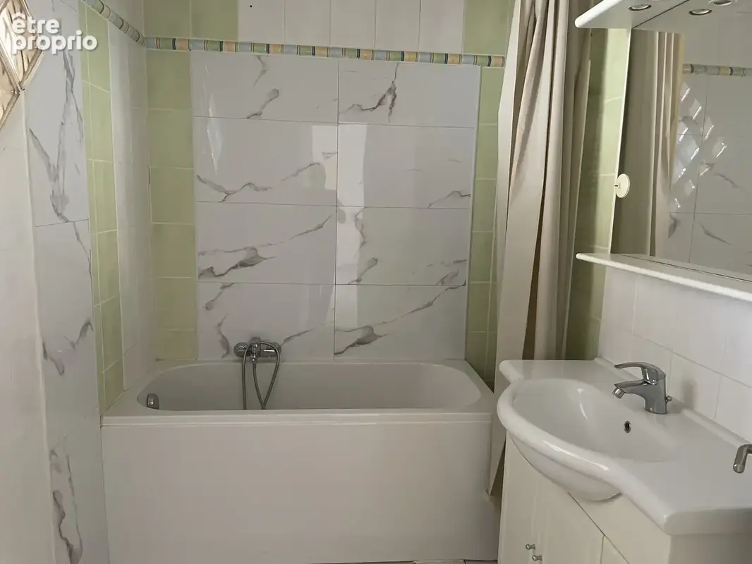 APPARTEMENT CENTRE VILLE parfait état - possibilité de 3 Chambres - photo 18