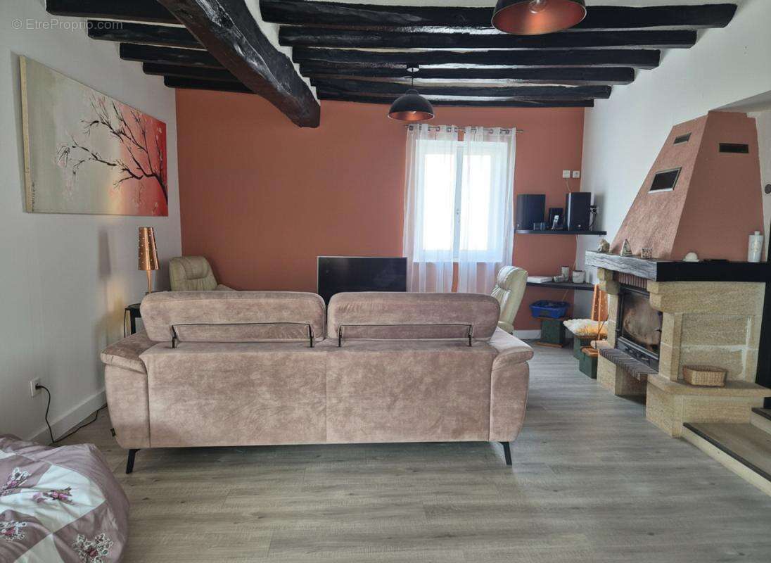 Maison à ECROSNES