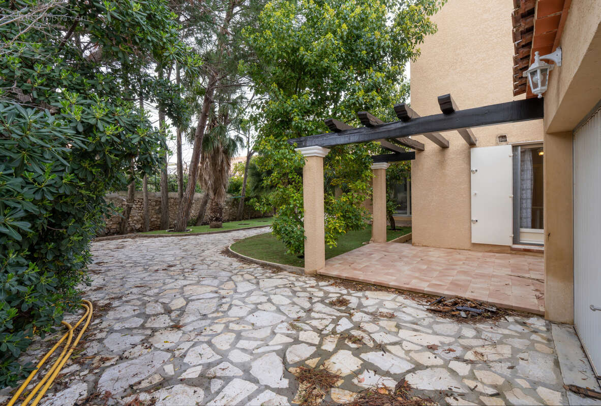 Maison à MARSEILLE-8E