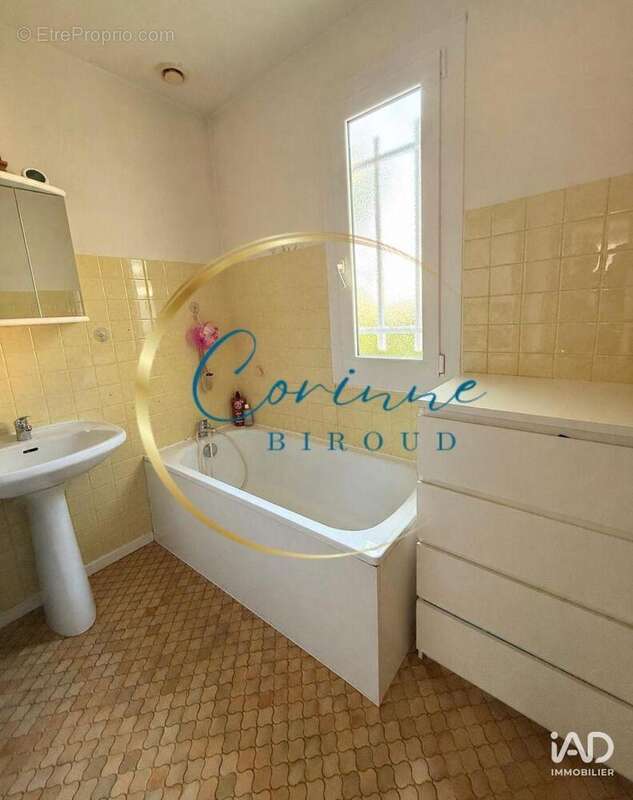 Maison 110 m² à Vallangoujard  - photo 9