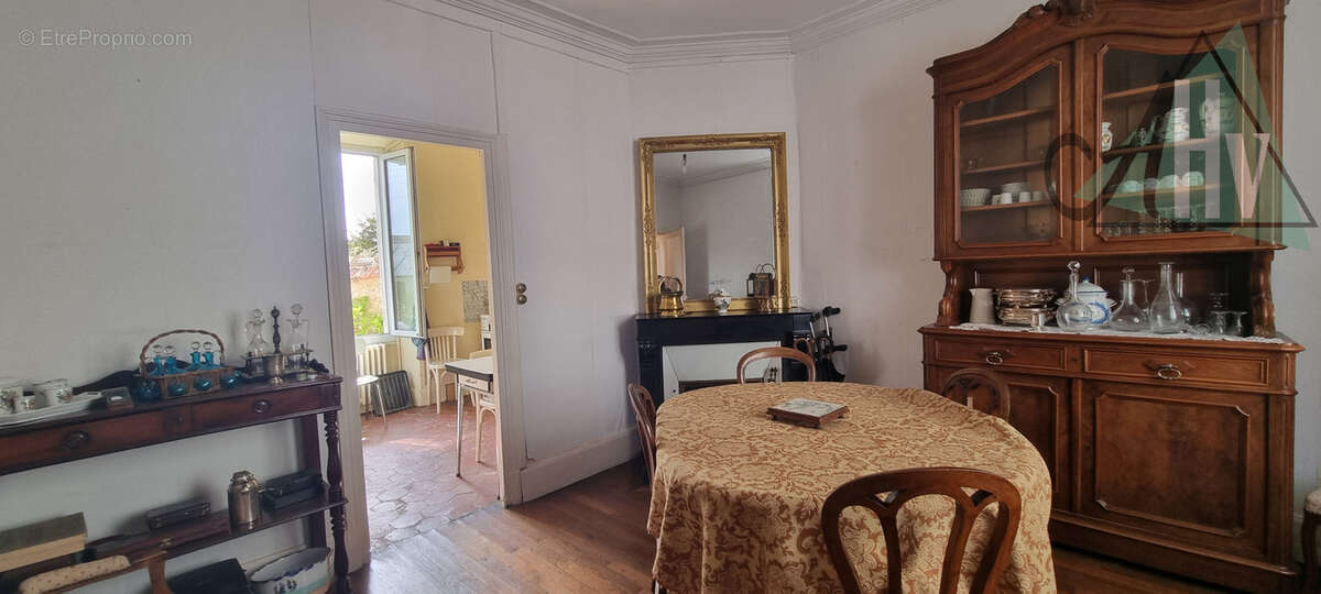 Maison bourgeoise - 150 m2 - 8 pièces - Provins - photo 7
