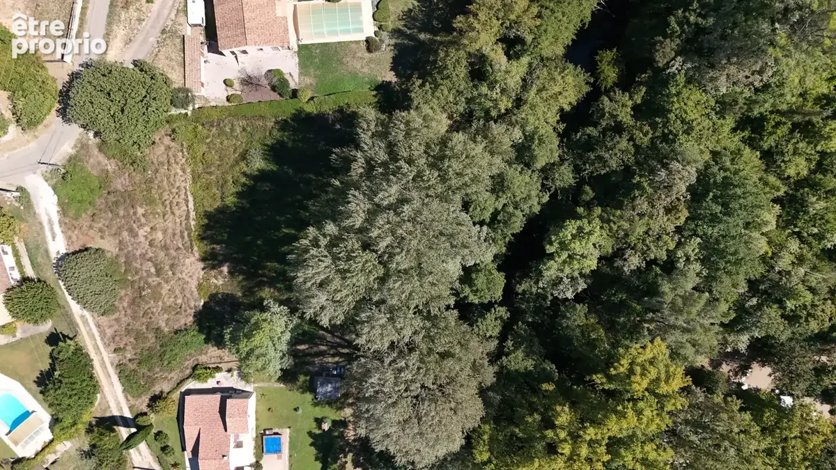 Opportunité Rare à Carcès : Terrain à Bâtir de 1 000 m2 - photo 7