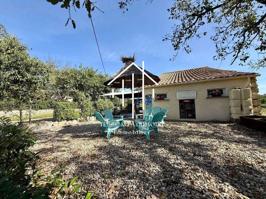 Commerce à CHANDOLAS