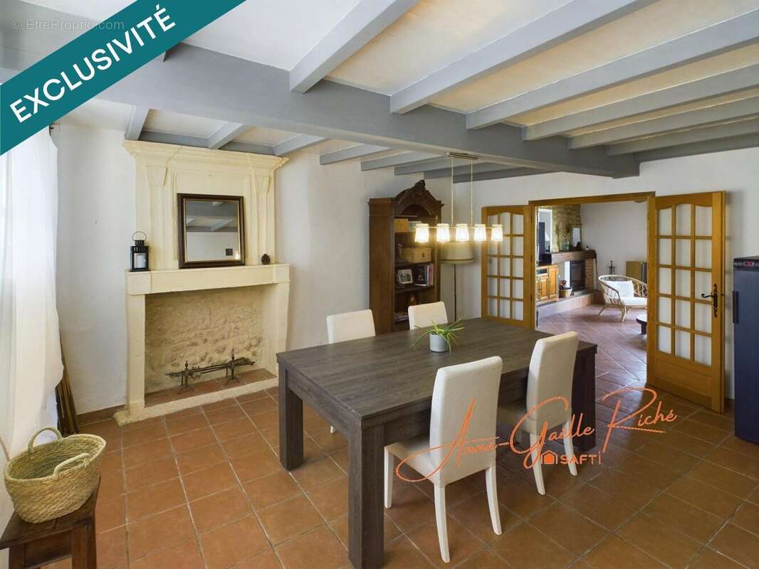 Maison 300 m² à Semoussac  - photo 6