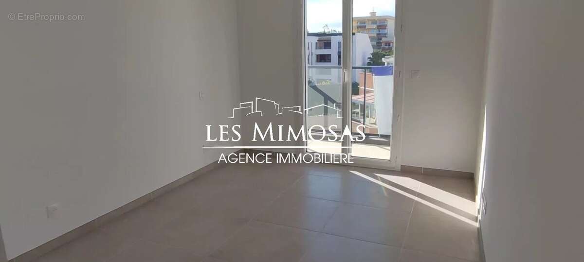 Appartement à FREJUS