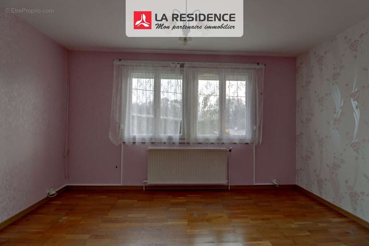 Maison à LA FALAISE