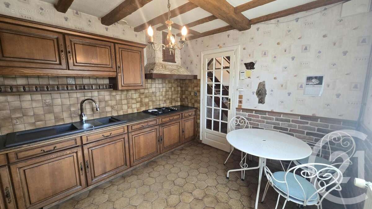 Maison à PONT-SAINTE-MAXENCE
