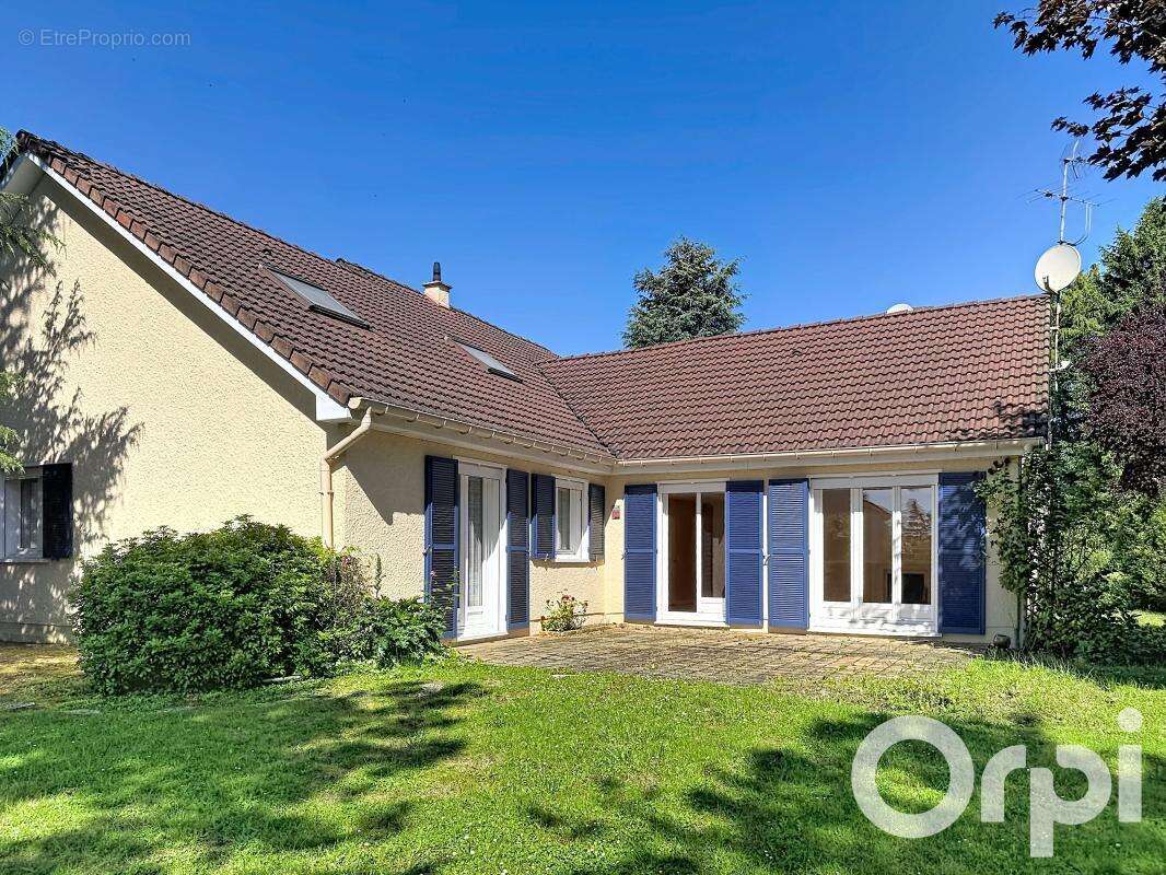 Maison à BALLAINVILLIERS
