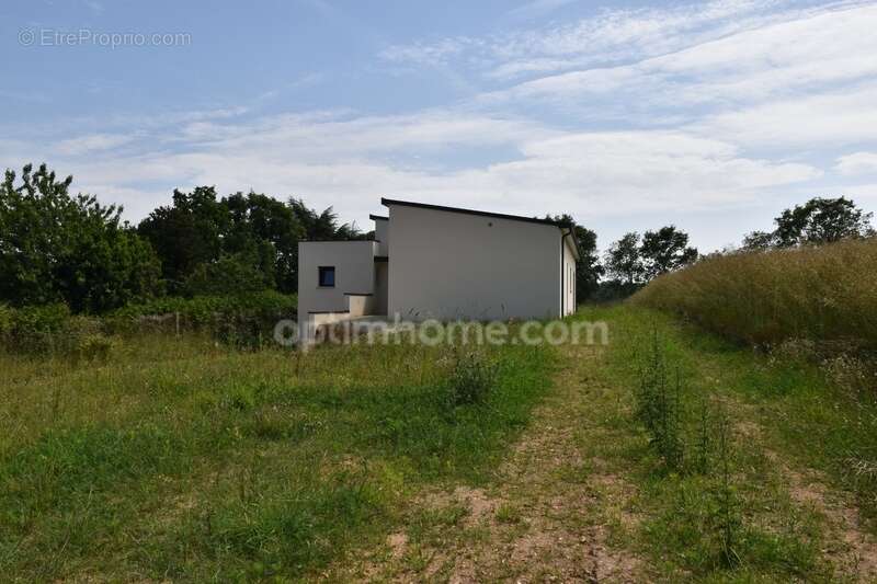 Maison à SAINT-MARCEL