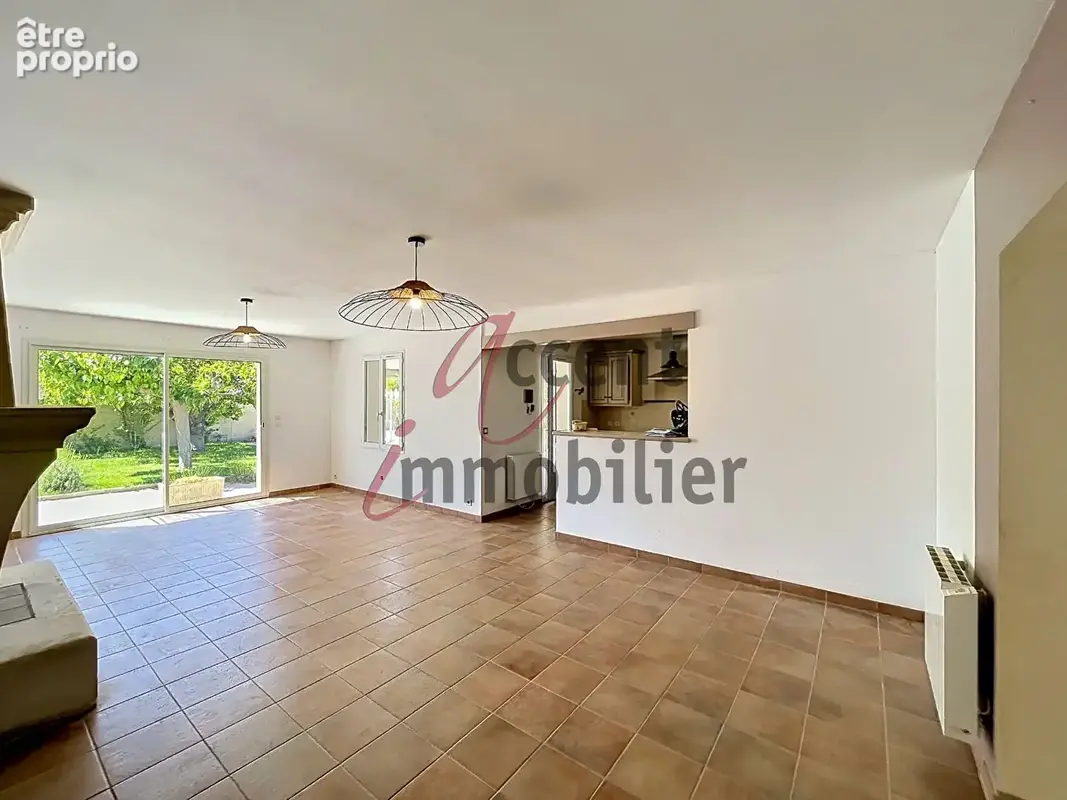 Mollégès, Maison 3 chambres, piscine et ses dépendances - photo 8