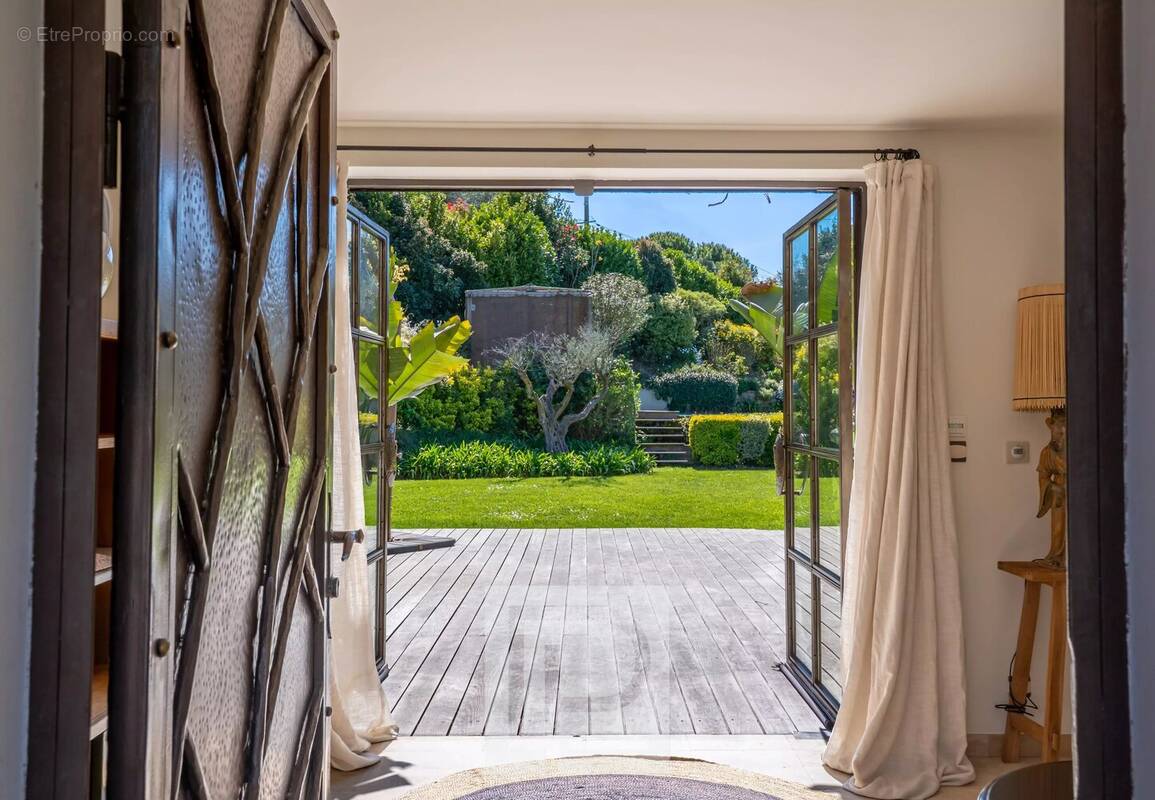 Maison à MOUGINS