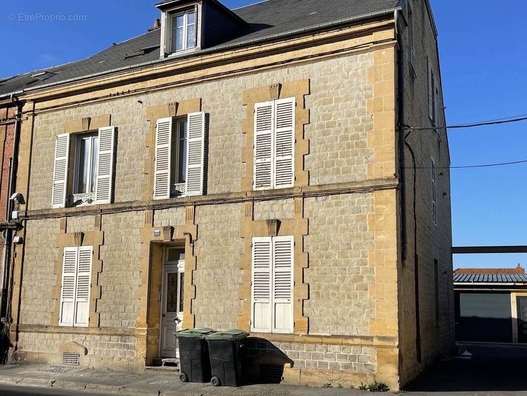 Appartement à CHARLEVILLE-MEZIERES
