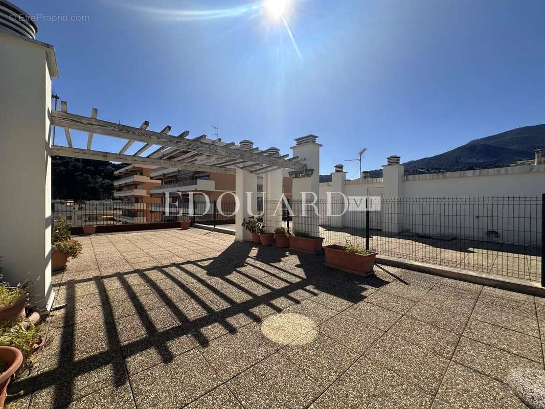 Appartement à ROQUEBRUNE-CAP-MARTIN