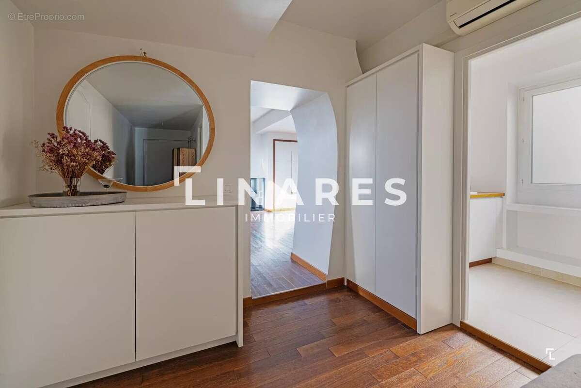 Appartement à MARSEILLE-1E