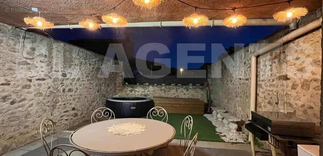 cour - Maison à ALENYA