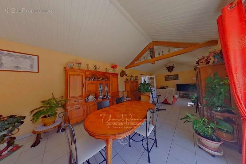 Maison à NAZELLES-NEGRON