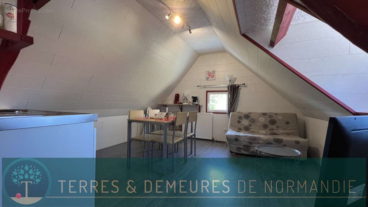 A vendre Propriété touristique de charme au cur de la campagne normande, offrant un cadre paisible et un fort potentiel d'activ - photo 11