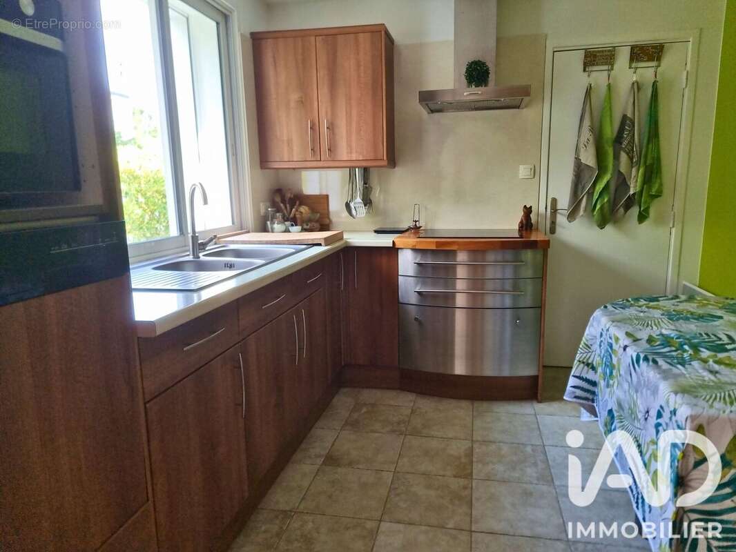 Maison 129 m² à Rochefort  - photo 6