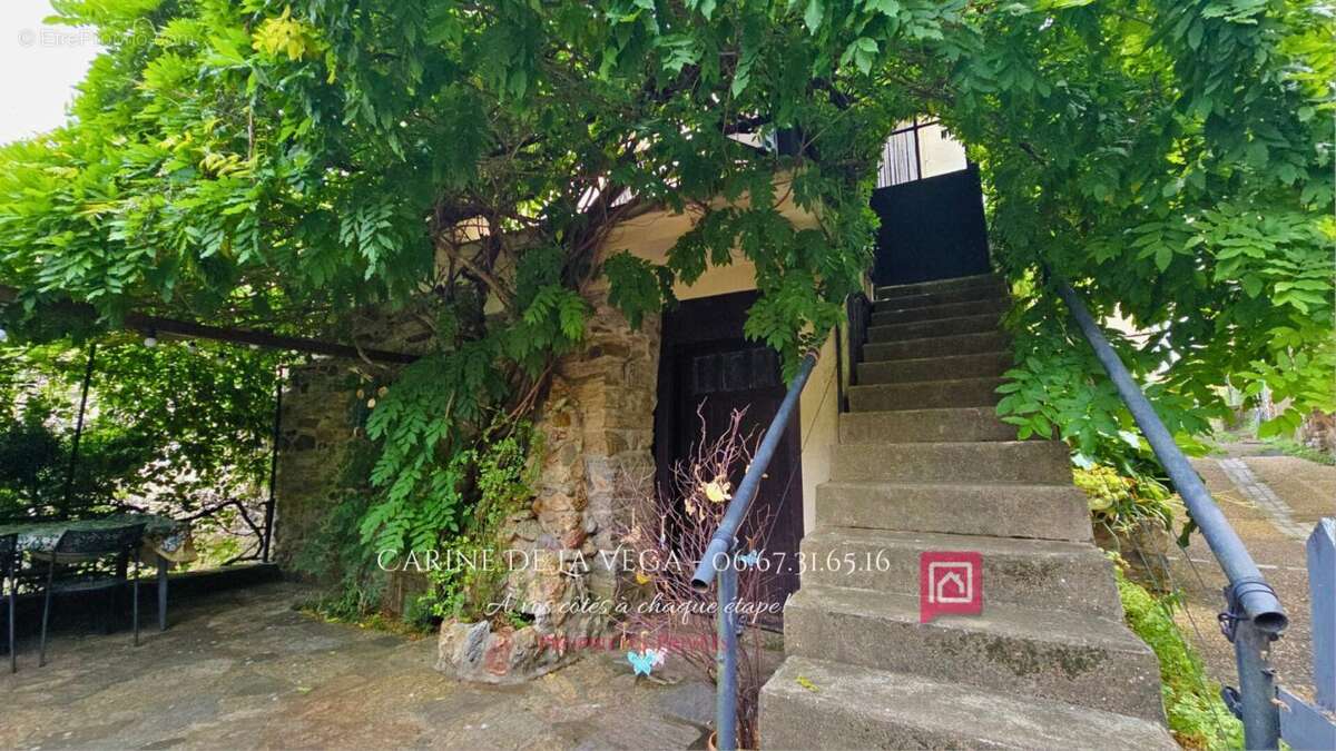 Maison à FAUGERES