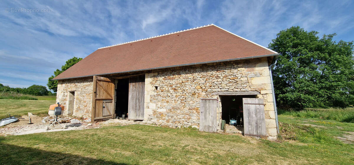 Maison à TOURNON-SAINT-PIERRE