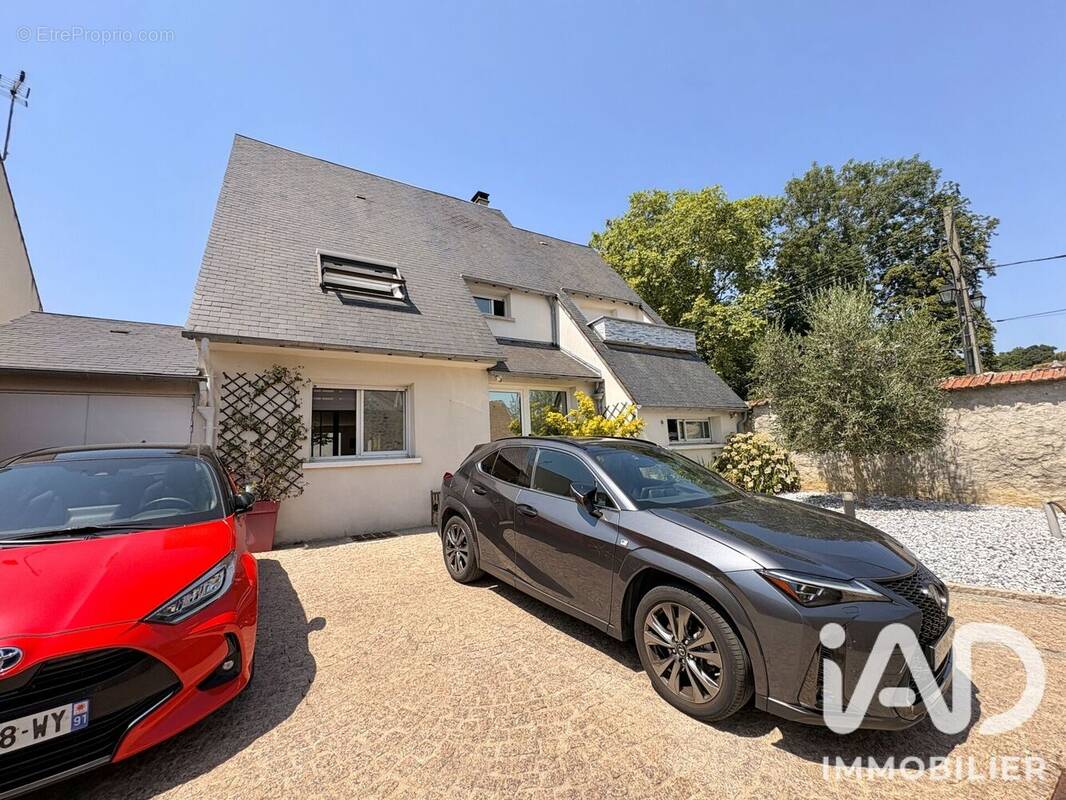 Photo 1 - Maison à LA VILLE-DU-BOIS