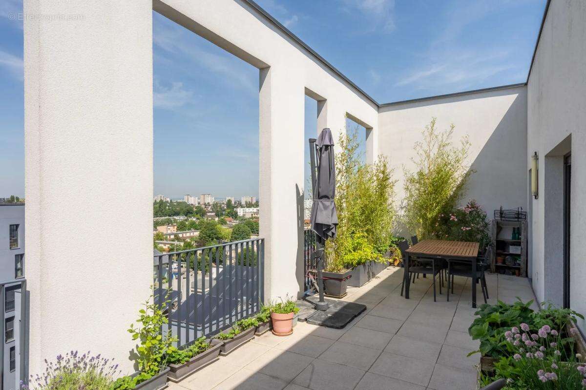 Duplex moderne avec terrasse et vue canal - photo 2
