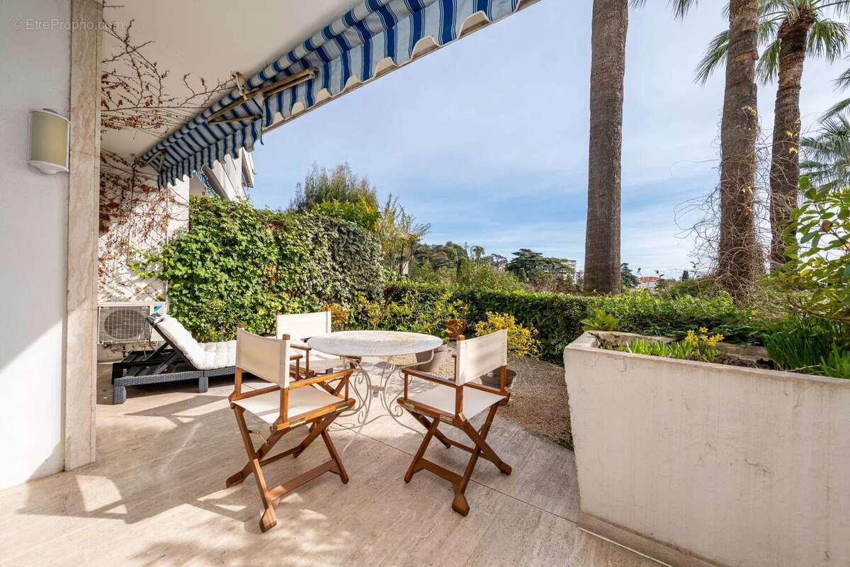 Appartement à CANNES