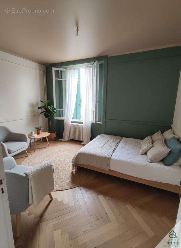 Maison à SAINT-JUNIEN