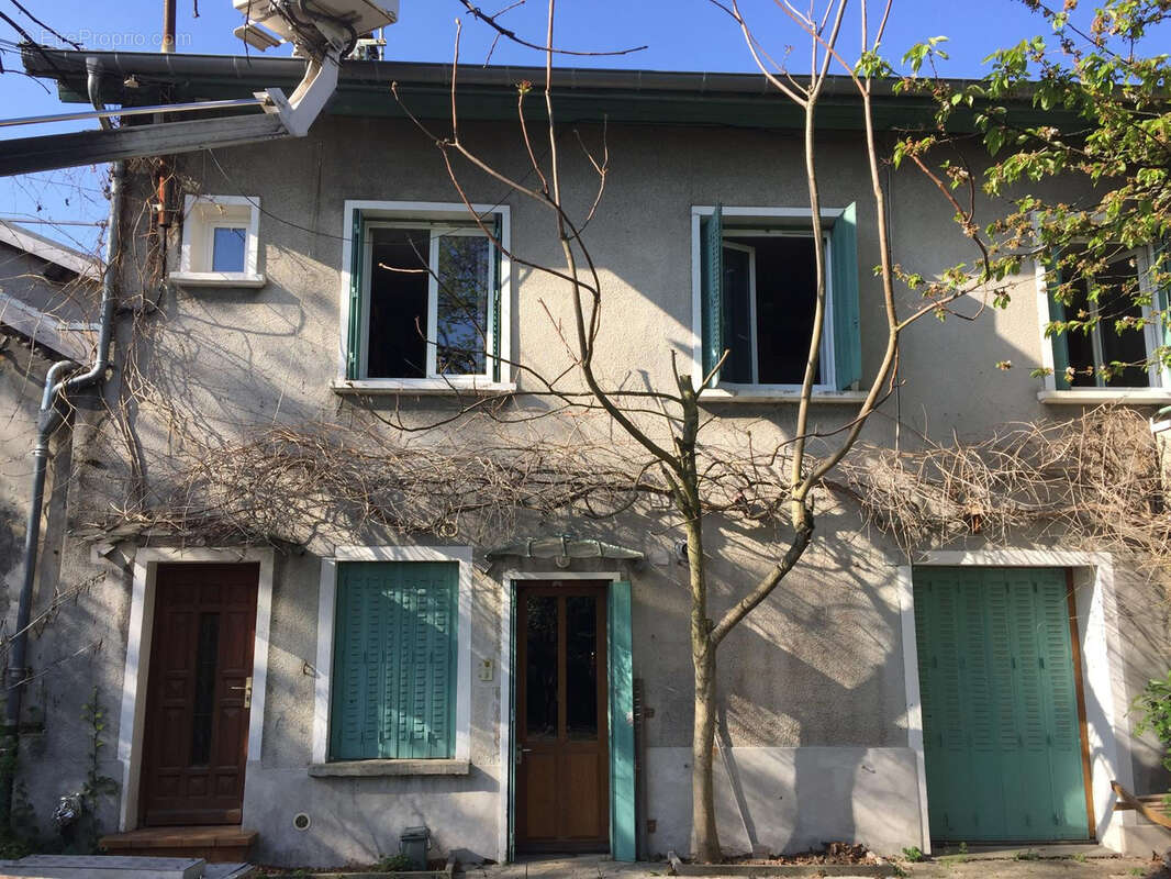 Maison à ECHIROLLES