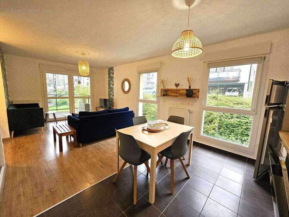 Appartement à HEROUVILLE-SAINT-CLAIR