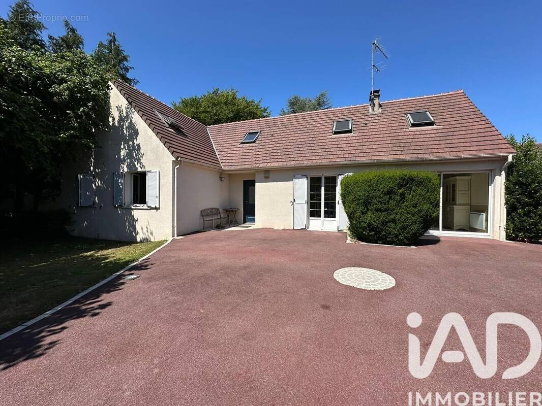 Photo 1 - Maison à CERNAY-LA-VILLE